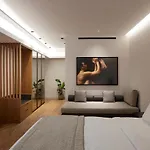 Teight Otel 4*