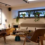 Otel Teight