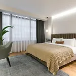 Teight Otel 4*
