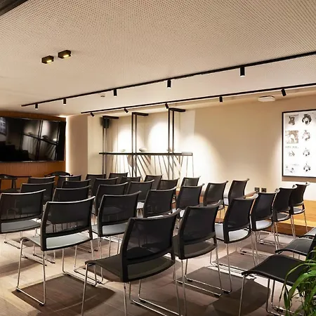 Teight Hotel 4*