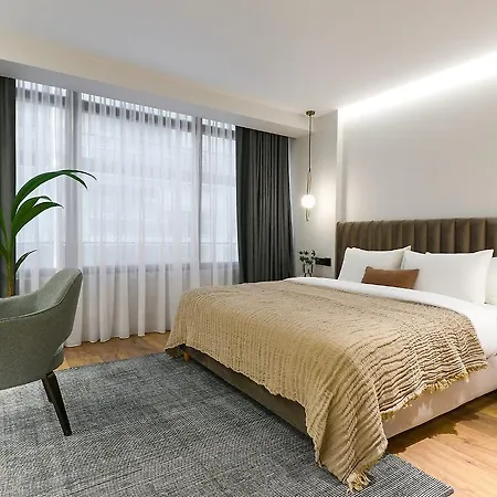 Teight Hotel 4*