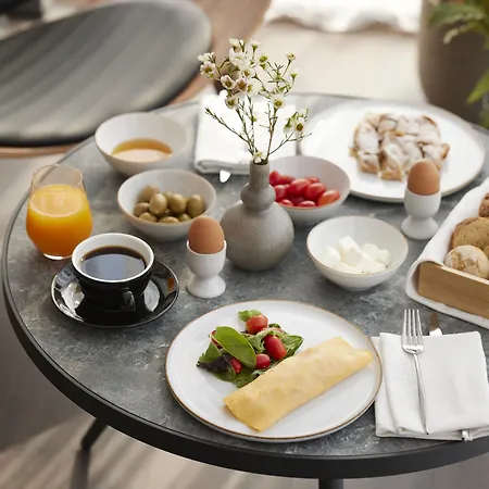 Teight Hotel 4*