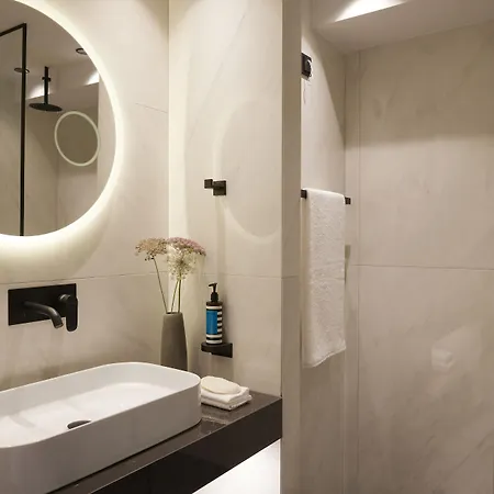 Teight Hotel