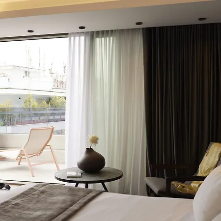 Teight Otel 4*