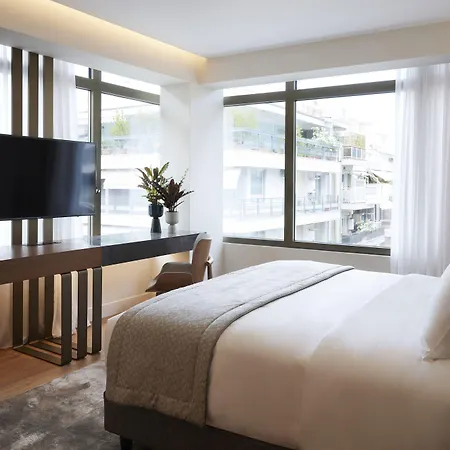 Teight Otel 4*