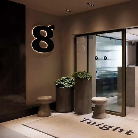Teight Otel 4*